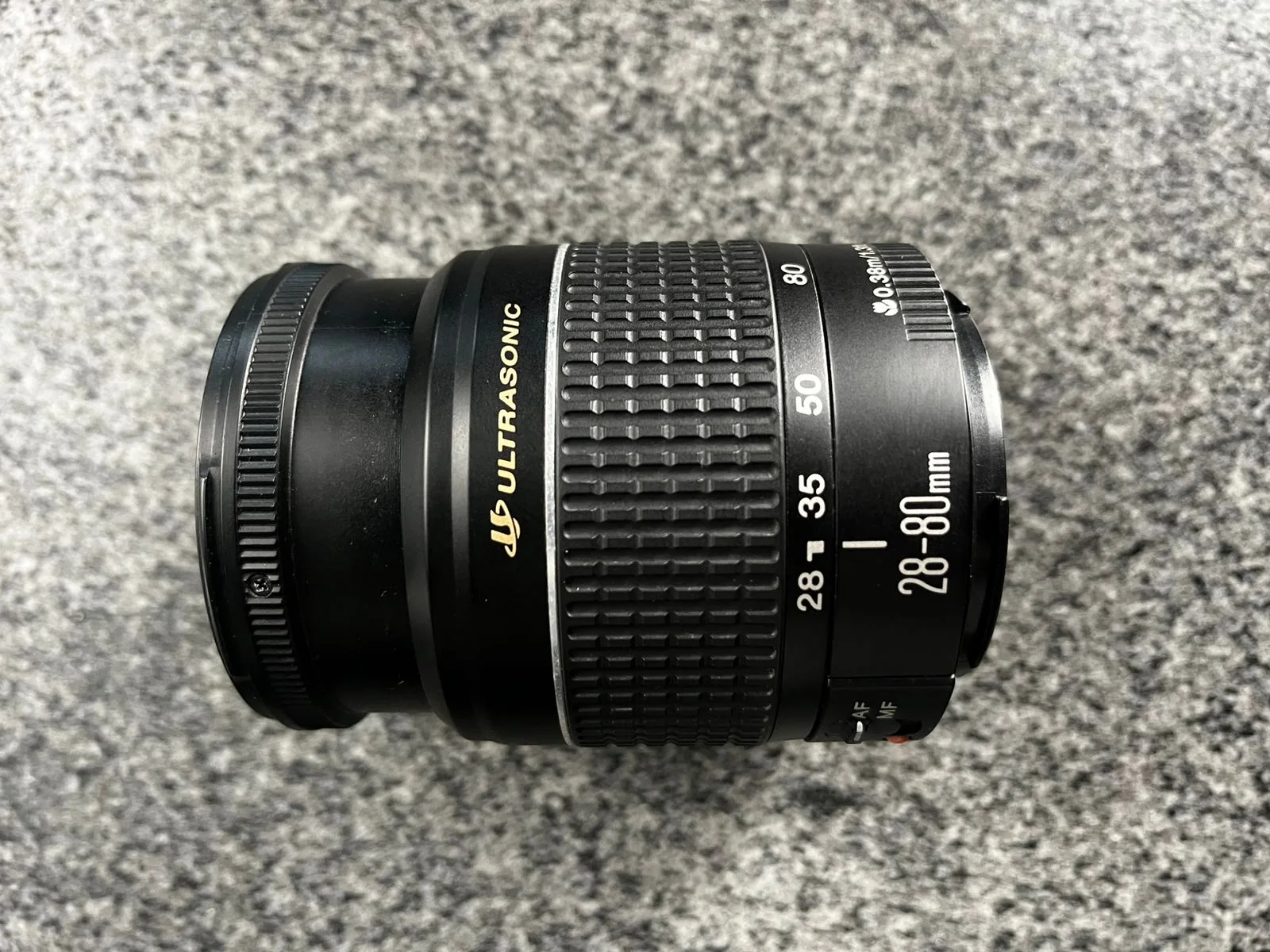 Lente Canon EF 28–80mm USM — sem autofoco